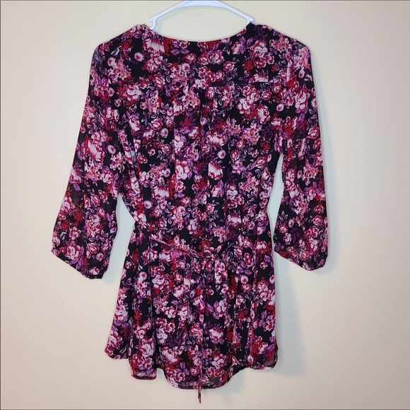 NWT Small Floral Maternity Top - Picture 9 of 10